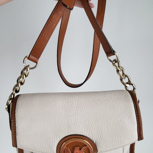 Michael Kors Cream Pebbled Leather Crossbody I Medium Shoulder Bag - Picture 5 of 12